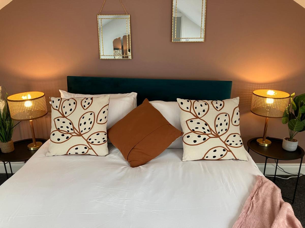 Rose Cottage - City Centre, Hospital Crownwork Studios, Nissan & Stadium Of Light Sunderland  Bagian luar foto